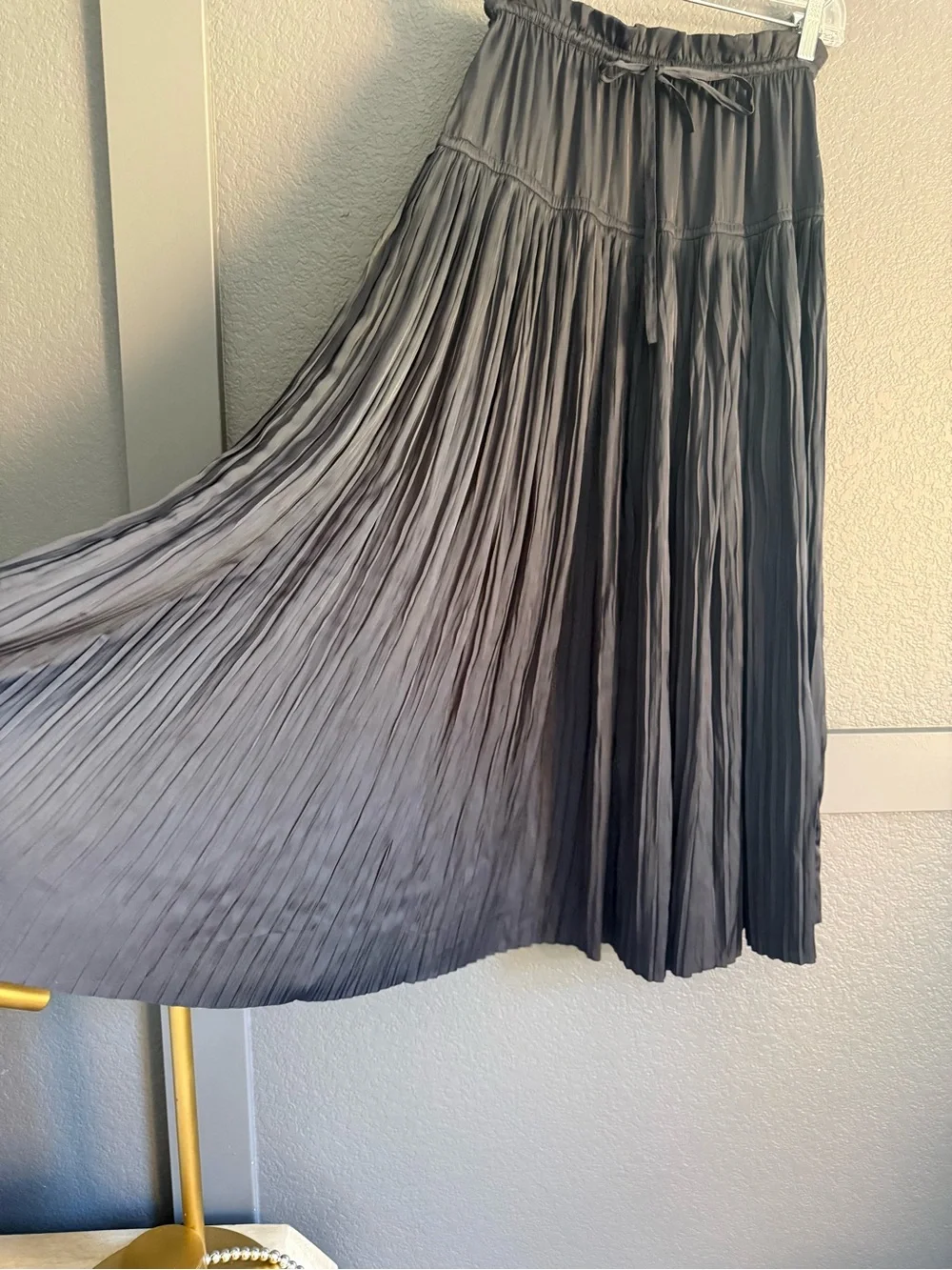 ULLA JOHNSON • Victoria navy pleated midi skirt - size 0 - Picture 6 of 10